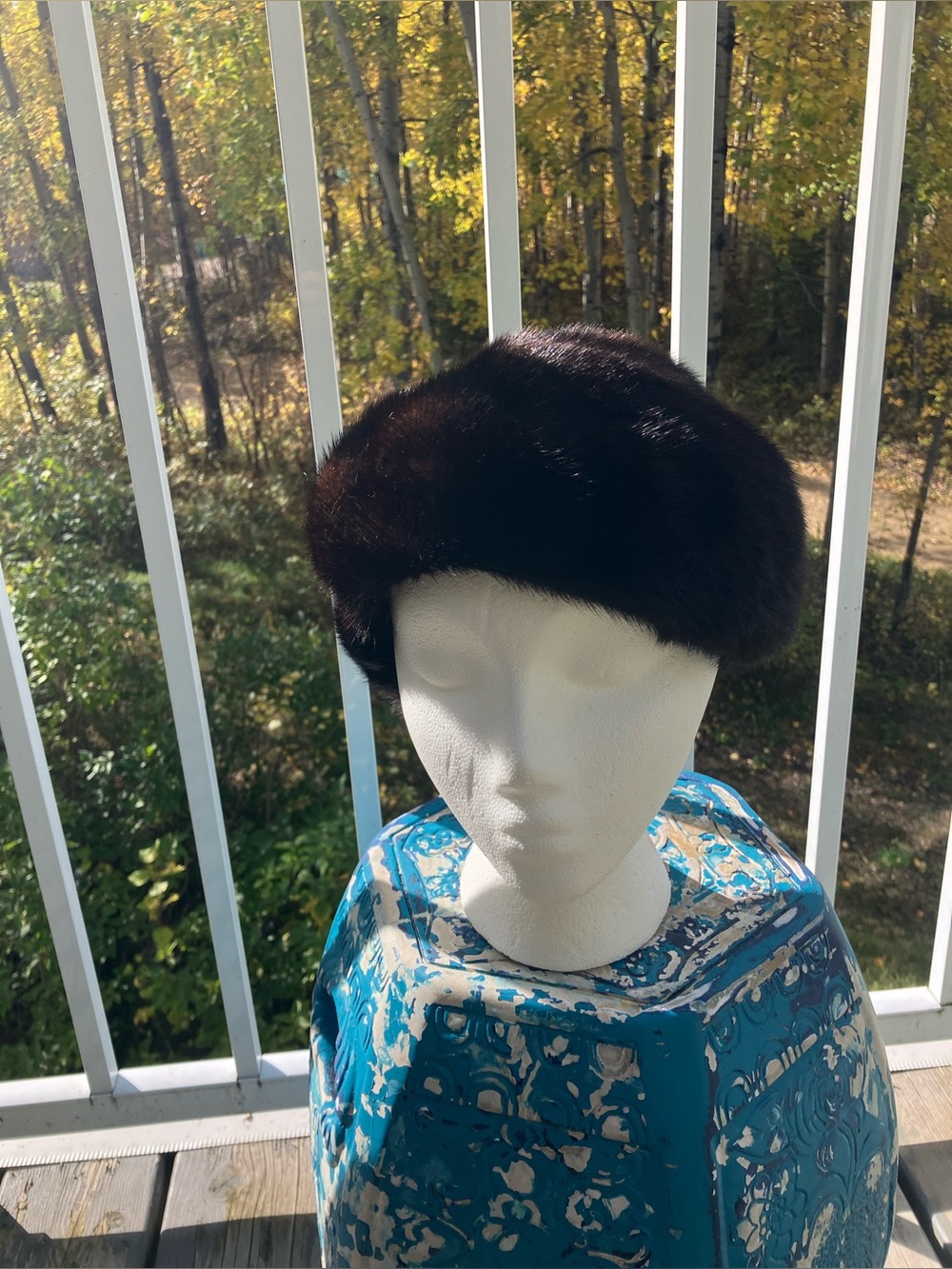 Vintage Dark Brown Fur Hat - A boutique Kate’s Canada Mink